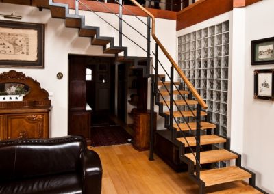 schody-metalowo-drewniane-dwubelkowe (20)