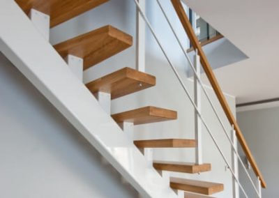 schody-metalowo-drewniane-jednobelkowe (7)