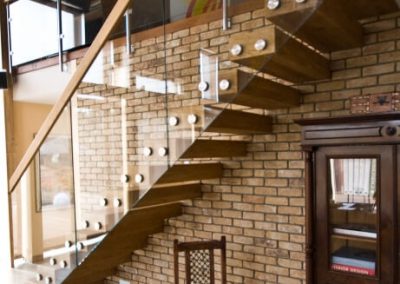 schody-metalowo-drewniane-polkowe (16)
